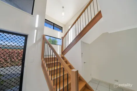 Property photo of 2/22 Percy Street Redcliffe QLD 4020
