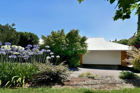 Property photo of 30 Windemere Terrace Mount Lofty QLD 4350