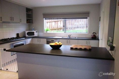 Property photo of 19 Monica Drive Drouin VIC 3818