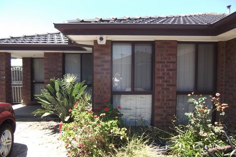 Property photo of 2/6 Heather Avenue Brooklyn VIC 3012