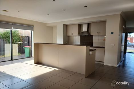 Property photo of 23 Dempster Drive Craigieburn VIC 3064