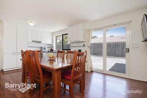 Property photo of 10 Edeys Run Hampton Park VIC 3976