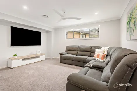 Property photo of 19 Coolabah Close Fletcher NSW 2287