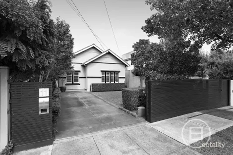Property photo of 11 Baxter Street Elsternwick VIC 3185