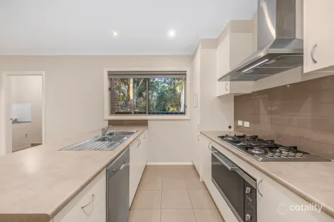 Property photo of 2/9 Creek View Close Mount Clear VIC 3350