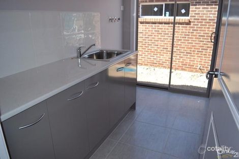 Property photo of 19 Renam Street Pakenham VIC 3810