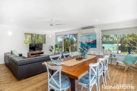 Property photo of 1 Matron Porter Drive Narrawallee NSW 2539