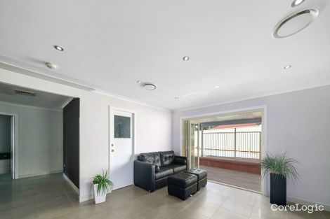 Property photo of 16 Bird Place St Helens Park NSW 2560