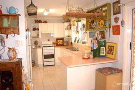 Property photo of 10 Kawana Avenue Blue Haven NSW 2262