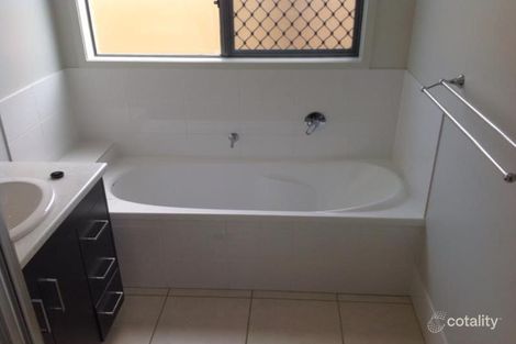 Property photo of 33 Fitzpatrick Circuit Augustine Heights QLD 4300