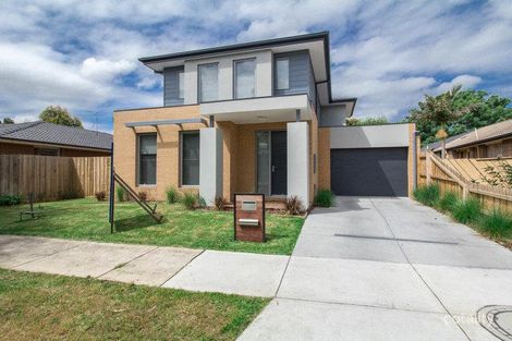 8 Hornsby Dr, Langwarrin, VIC 3910