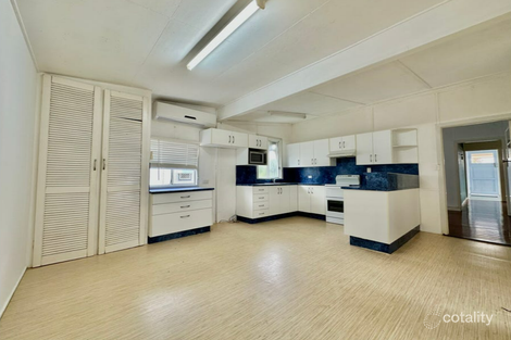 Property photo of 379 Bolsover Street Depot Hill QLD 4700