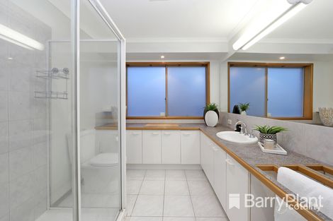 Property photo of 10 Bellbrook Drive Dandenong North VIC 3175