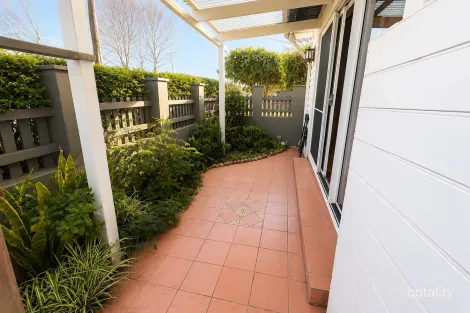Property photo of 48 Frogmore Street Mascot NSW 2020
