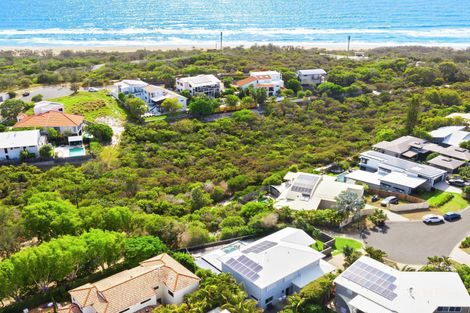 Property photo of 15 Antipodes Close Castaways Beach QLD 4567