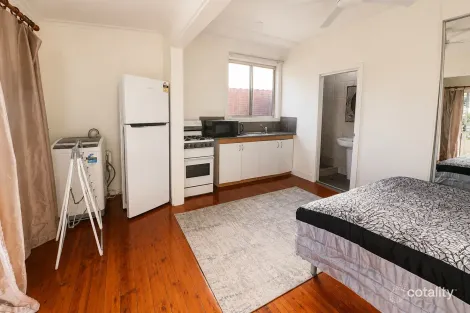 Property photo of 48 Frogmore Street Mascot NSW 2020