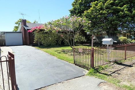 Property photo of 10 Aquila Close Rockingham WA 6168