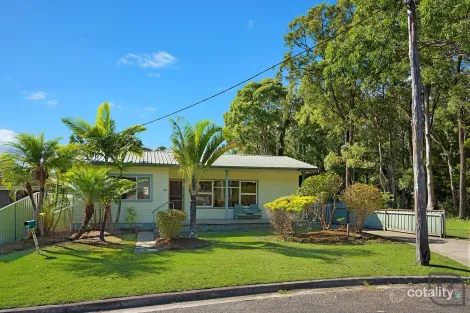 Property photo of 44 St Johns Drive Croudace Bay NSW 2280
