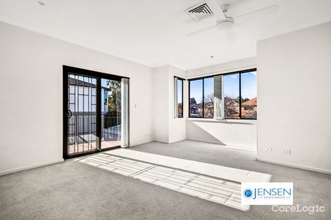 Property photo of 1/4 Hindle Terrace Bella Vista NSW 2153