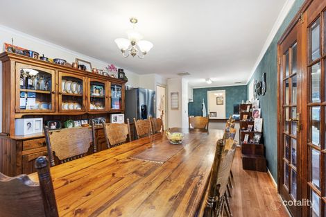 Property photo of 8 Matheson Place Estella NSW 2650
