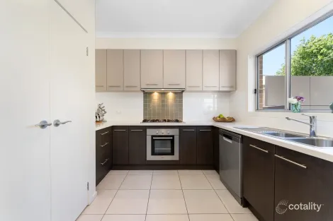 Property photo of 3/43 Van Ness Avenue Mornington VIC 3931