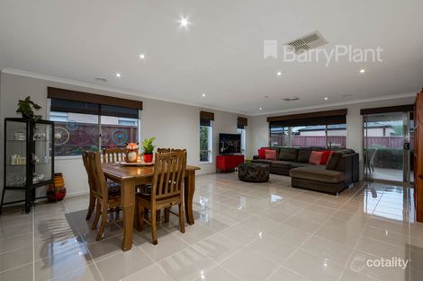 Property photo of 46 Algerd Way Pakenham VIC 3810