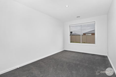 25 Racing Way, Winter Valley, VIC 3358