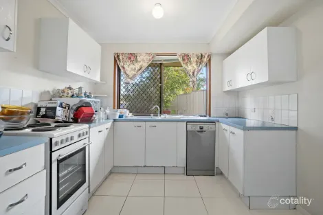 Property photo of 8 Trafalgar Boronia Heights QLD 4124