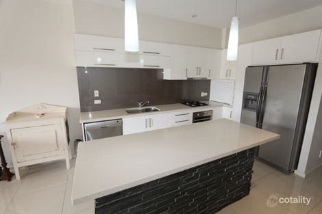 Property photo of 2/5024 Emerald Island Drive Carrara QLD 4211