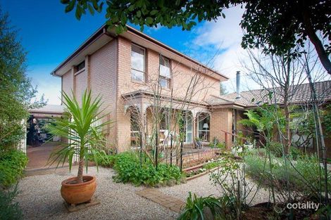 13 Frith Rd, Gisborne, VIC 3437