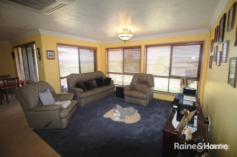 2 Bottlebrush St, Kingaroy, QLD 4610