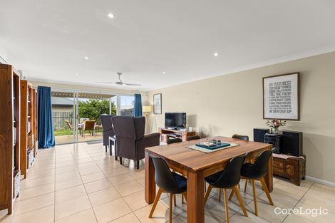 Property photo of 2/15 Horrocks Crescent Kearneys Spring QLD 4350
