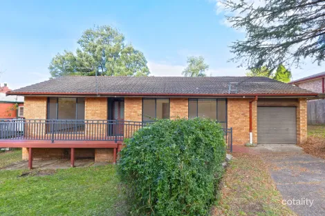 61 Railway Pde, Woodford, NSW 2778