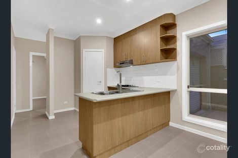Property photo of 12 Cheltenham Close Craigieburn VIC 3064