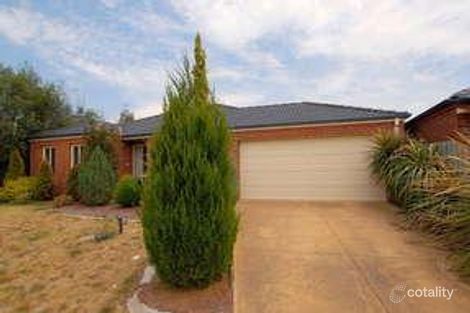 18 Melanie Blair Pl, Skye, VIC 3977