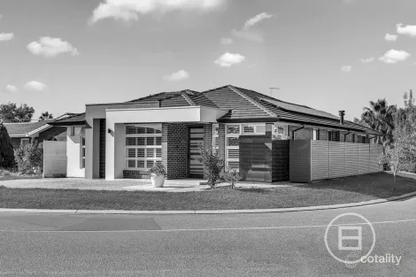Property photo of 40 Manly Circuit West Lakes Shore SA 5020
