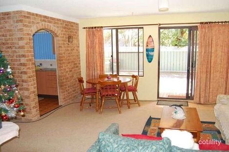 Property photo of 2/72 Bent Street Tuncurry NSW 2428
