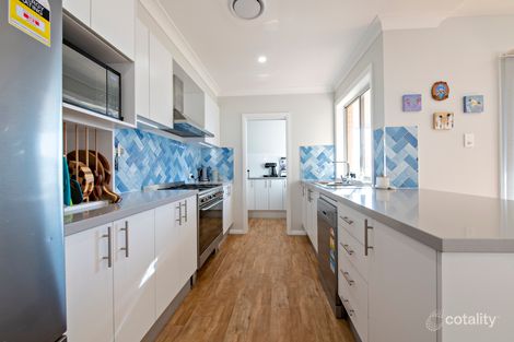 Property photo of 8 Snowy Crescent Dubbo NSW 2830