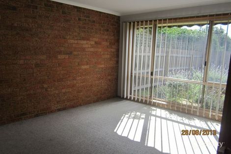 Property photo of 2/12 Sier Avenue Hoppers Crossing VIC 3029