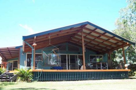 1 Berrimbillah Ct, Ocean Shores, NSW 2483