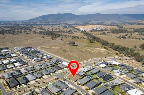 Property photo of 17 Hampshire Boulevard Leneva VIC 3691