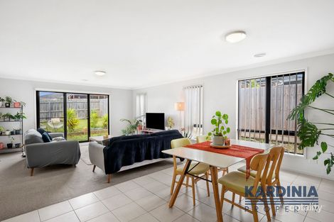 Property photo of 56 Oakwood Crescent Waurn Ponds VIC 3216