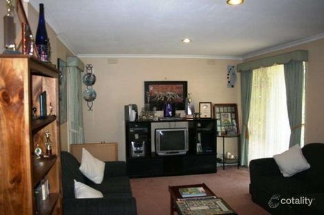 Property photo of 82 Robertson Drive Mornington VIC 3931