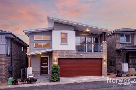 Property photo of 24 Durack Crest Norwest NSW 2153