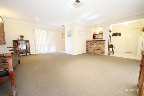 Property photo of 6 Balmoral Place Dubbo NSW 2830