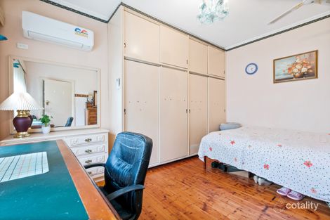 Property photo of 1 Hawthorn Crescent Campbelltown SA 5074