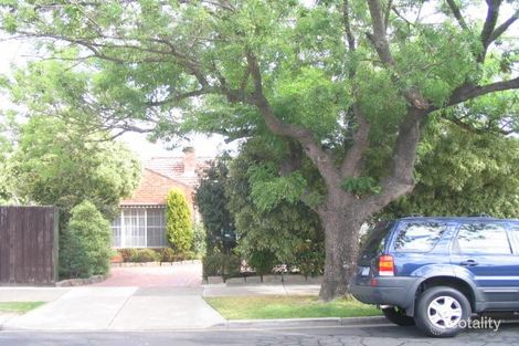 1 Hayes Rd, Strathmore, VIC 3041