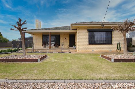 Property photo of 11 Kooyong Street Horsham VIC 3400