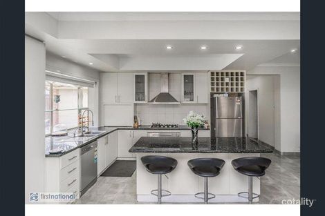 Property photo of 35 Salween Crescent Roxburgh Park VIC 3064