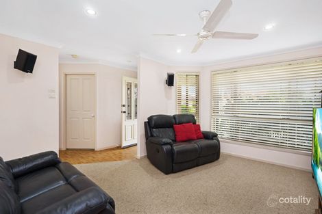 Property photo of 8 Glover Crescent Metford NSW 2323